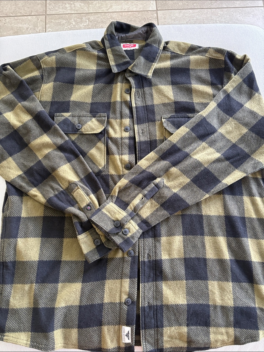 Wrangler Buffalo Plaid Button-Up Shirt Jacket in Olive and Black with pockets